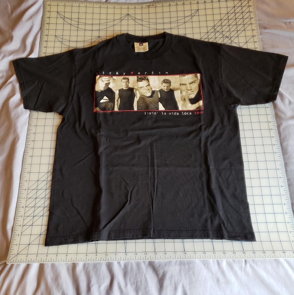 1999 Ricky Martin concert t shirt L Livin' La Vida
